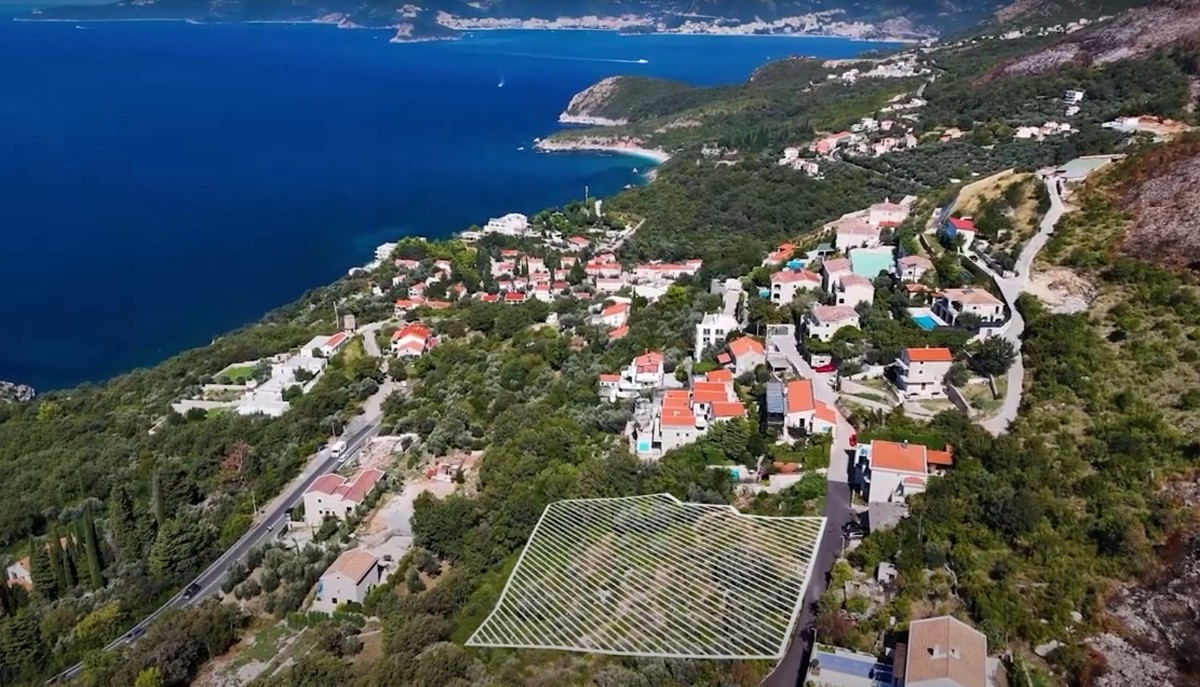 Urbanizovan plac s pogledom na more, Budva, Reževići