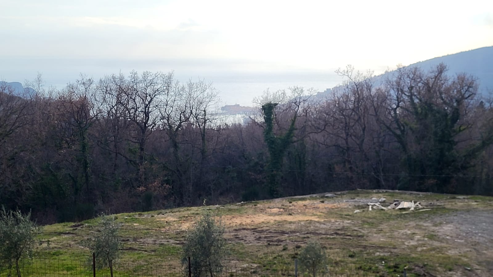 Budva Markovıcı de satılık deniz manzaralı imarlı arsa